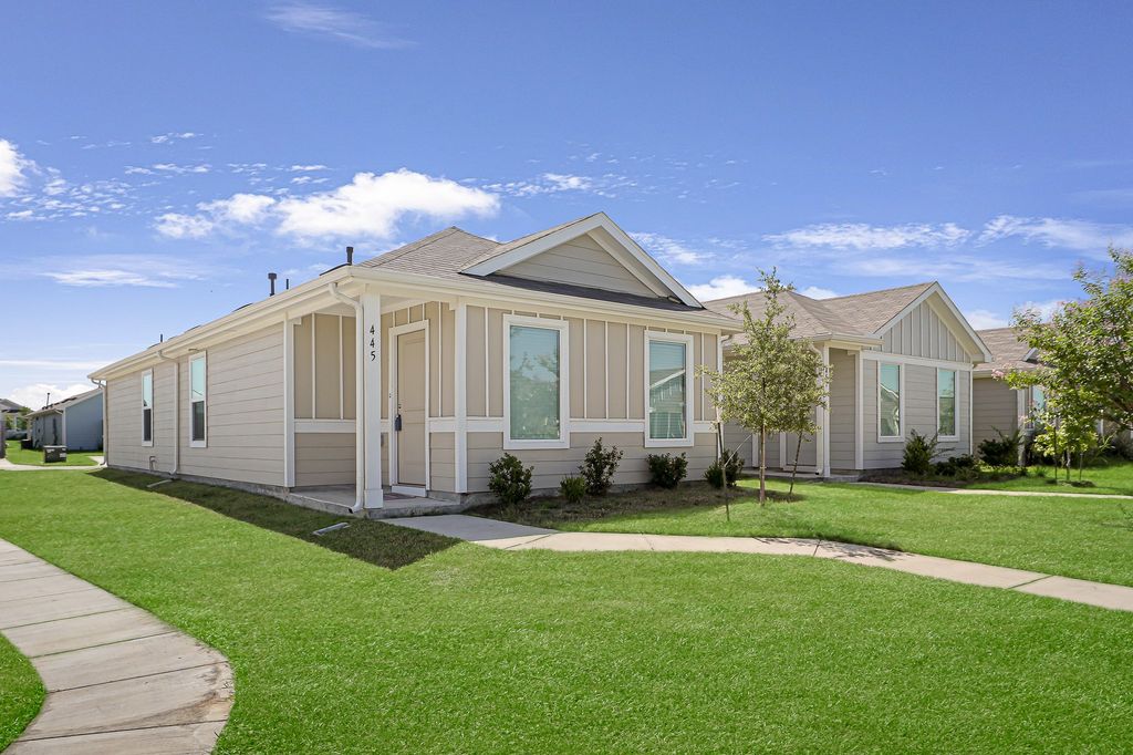 445 Reverie Way, Ferris, TX 75125