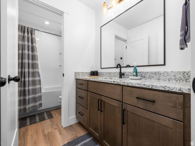 584 W 620 N, Centerville, UT 84014