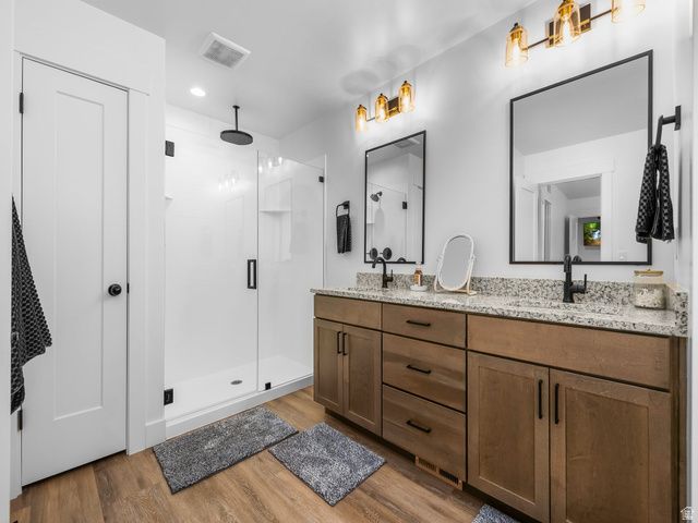 584 W 620 N, Centerville, UT 84014