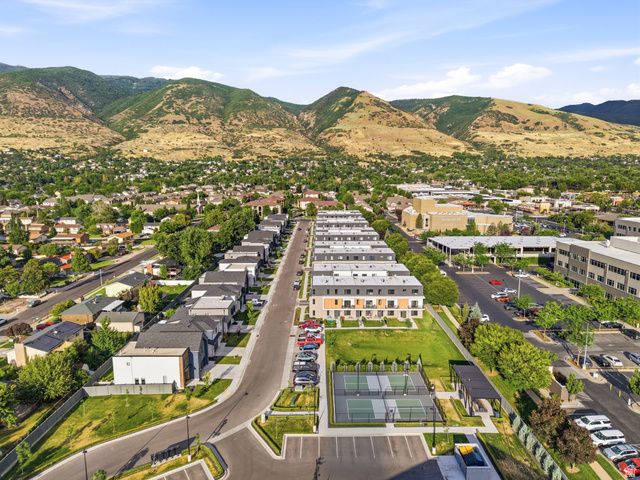 584 W 620 N, Centerville, UT 84014