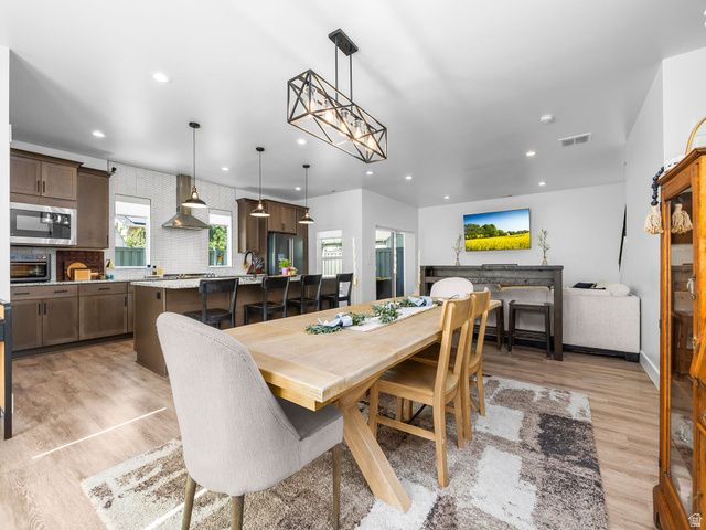 584 W 620 N, Centerville, UT 84014