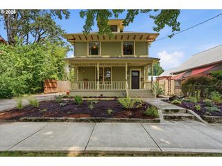 2113 16TH Ave, Forest Grove, OR 97116