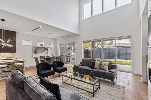4711 Cowan Avenue, Dallas, TX 75209