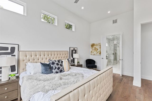 4711 Cowan Avenue, Dallas, TX 75209