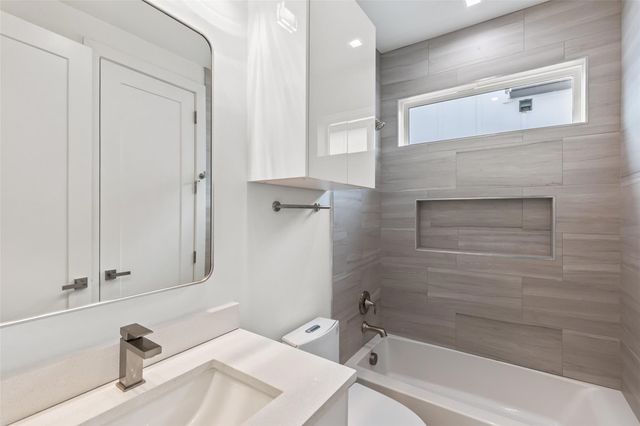 4711 Cowan Avenue, Dallas, TX 75209