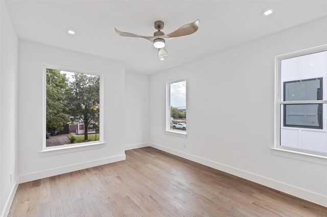 4711 Cowan Avenue, Dallas, TX 75209