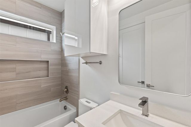4711 Cowan Avenue, Dallas, TX 75209