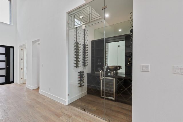4711 Cowan Avenue, Dallas, TX 75209