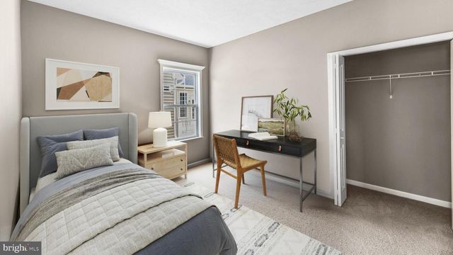 24 WILLIAMSON RD, Winchester, VA 22602