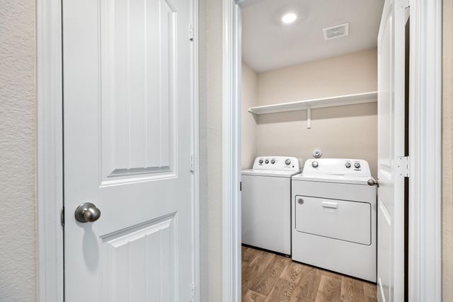 1702 Miller TER, Lockhart, TX 78644