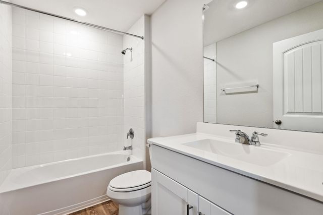 1702 Miller TER, Lockhart, TX 78644