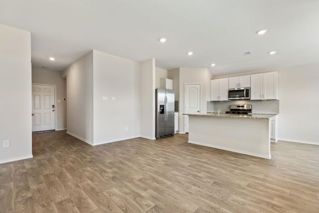 1702 Miller TER, Lockhart, TX 78644