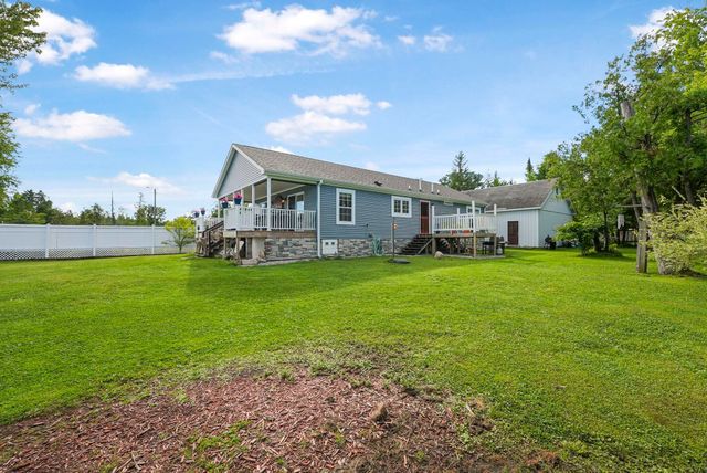 9850 S Perrins Landing Drive, Solon Twp, MI 49684