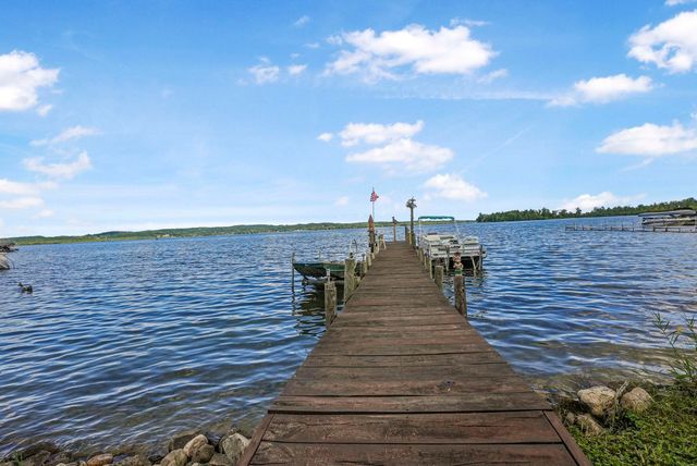 9850 S Perrins Landing Drive, Solon Twp, MI 49684