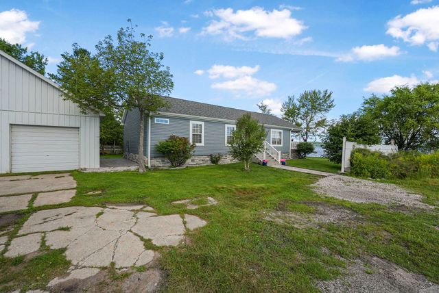 9850 S Perrins Landing Drive, Solon Twp, MI 49684