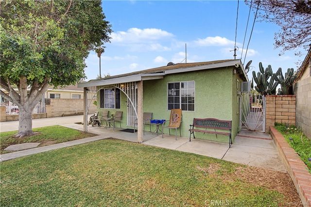 9824 Linden Avenue, Bloomington, CA 92316