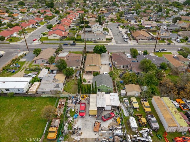 9824 Linden Avenue, Bloomington, CA 92316