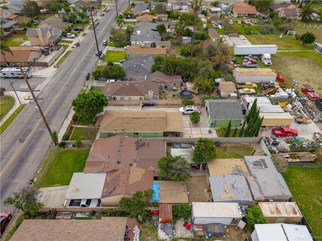 9824 Linden Avenue, Bloomington, CA 92316