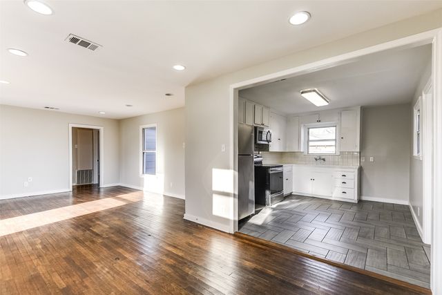 111 Barger Drive, Waxahachie, TX 75165