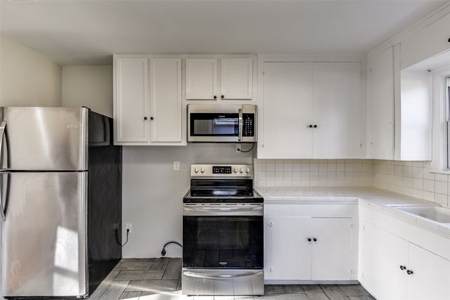 111 Barger Drive, Waxahachie, TX 75165