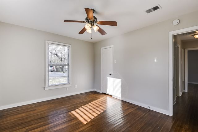 111 Barger Drive, Waxahachie, TX 75165