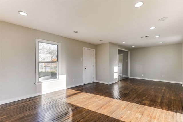111 Barger Drive, Waxahachie, TX 75165