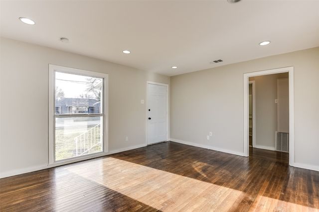 111 Barger Drive, Waxahachie, TX 75165