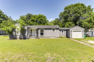 111 Barger Drive, Waxahachie, TX 75165