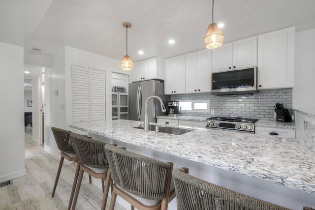 170 Diana Street 34, Encinitas, CA 92024
