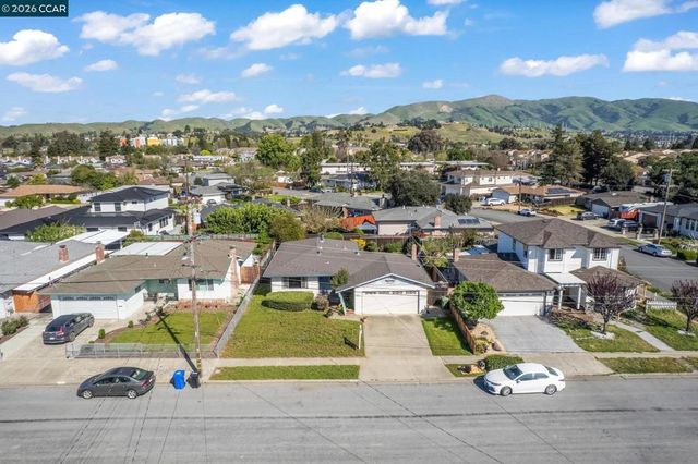 41868 Gifford Street, Fremont, CA 94538