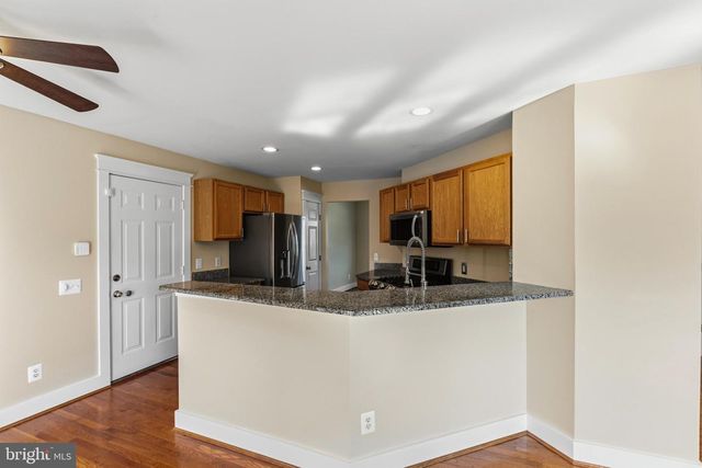 7 BUTTONWOOD CT, Newark, DE 19702