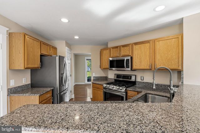 7 BUTTONWOOD CT, Newark, DE 19702