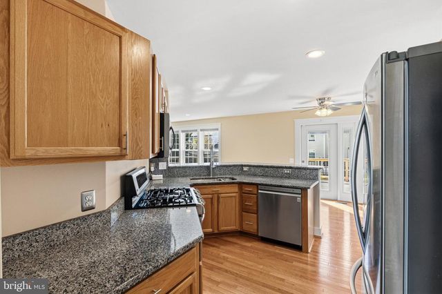 7 BUTTONWOOD CT, Newark, DE 19702