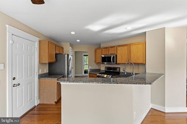 7 BUTTONWOOD CT, Newark, DE 19702