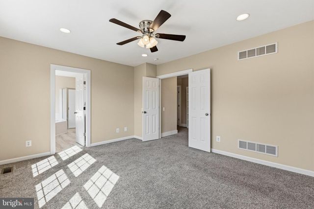 7 BUTTONWOOD CT, Newark, DE 19702