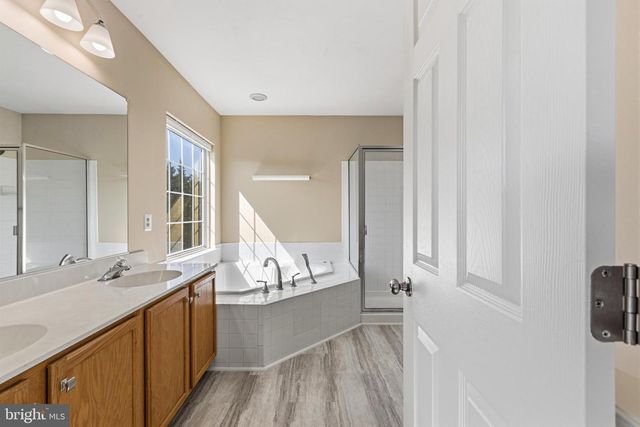 7 BUTTONWOOD CT, Newark, DE 19702