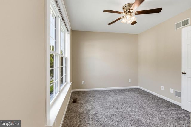 7 BUTTONWOOD CT, Newark, DE 19702