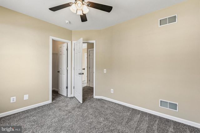 7 BUTTONWOOD CT, Newark, DE 19702