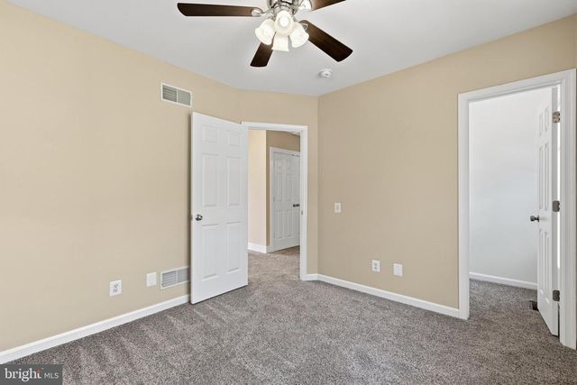 7 BUTTONWOOD CT, Newark, DE 19702