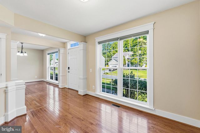 7 BUTTONWOOD CT, Newark, DE 19702