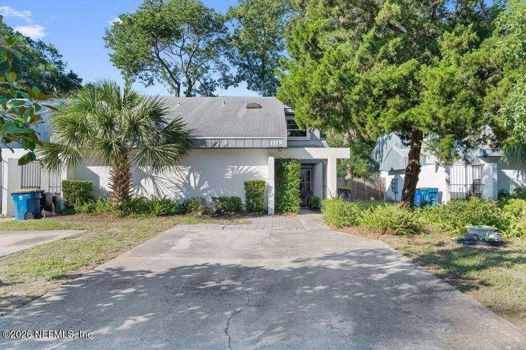 1119 MAYPORT LANDING Circle, Jacksonville, FL 32233