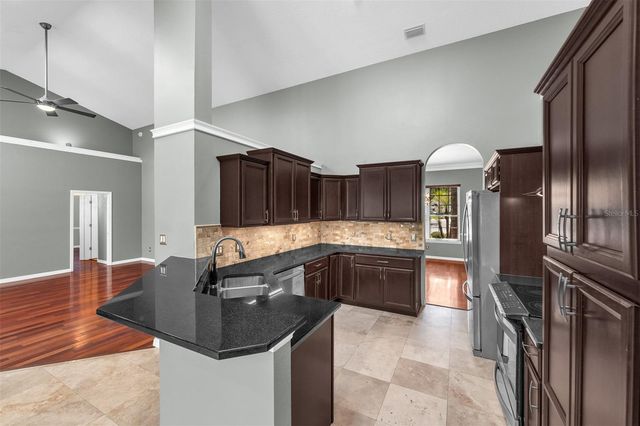 2305 PARK VILLAGE PLACE, Apopka, FL 32712