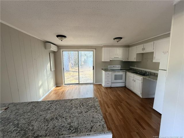 618 Dashland Drive, Fayetteville, NC 28303