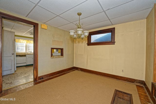 18 1st Avenue, Mayfield, NY 12117