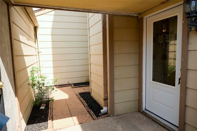 14209 Briarsage Court TH15, Houston, TX 77077