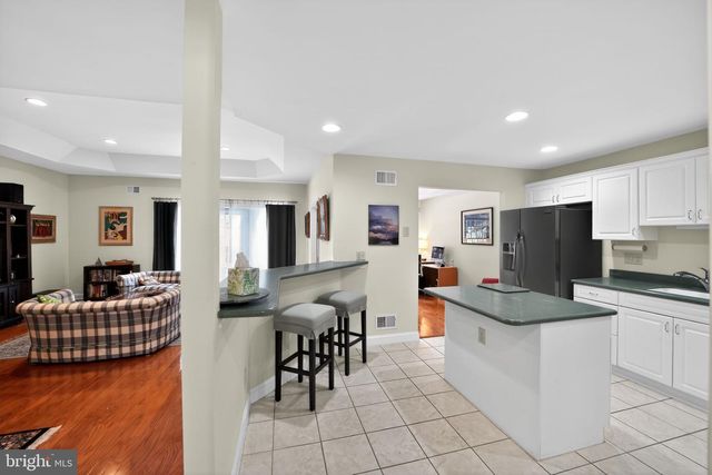 4 EMPRESS CT, Princeton, NJ 08540