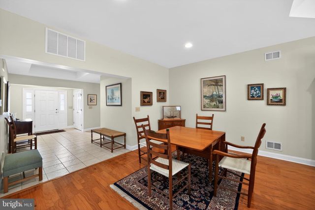 4 EMPRESS CT, Princeton, NJ 08540