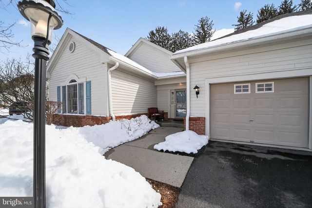 4 EMPRESS CT, Princeton, NJ 08540