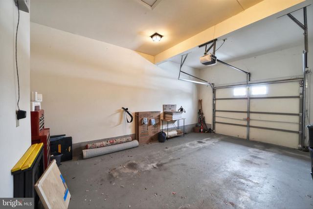 4 EMPRESS CT, Princeton, NJ 08540