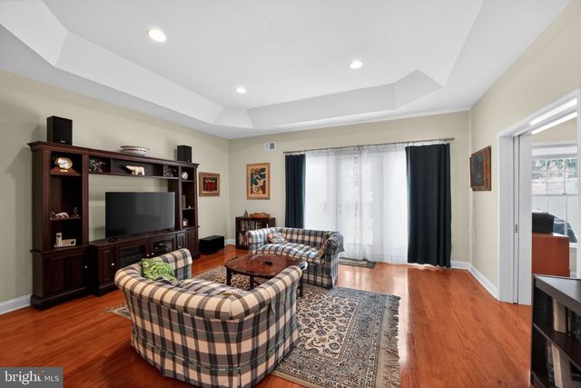 4 EMPRESS CT, Princeton, NJ 08540